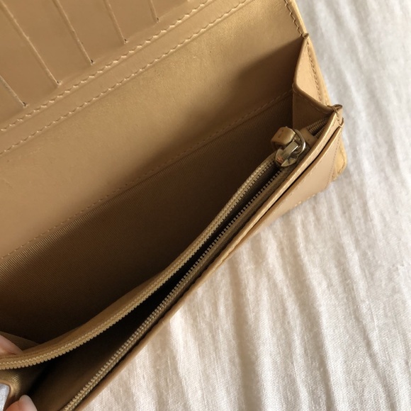 Chanel Wallet - Picture 6 of 10